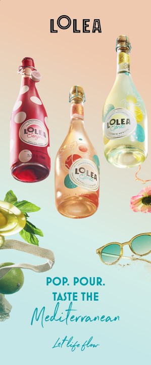 Lolea Roll Up Banner - Family Lifestyle Shot